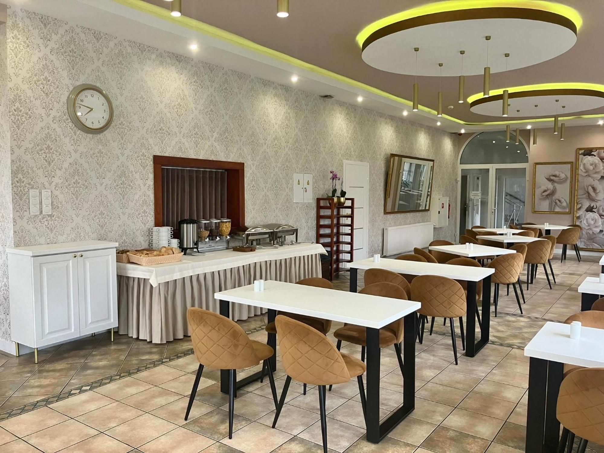 Osrodek Wczasowy Magnat Bed and Breakfast Łeba Exteriör bild